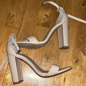 Steve Madden nude heel